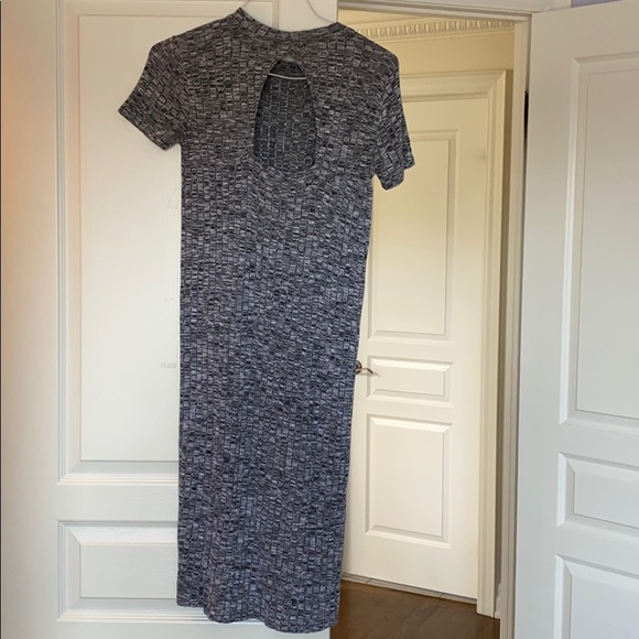 Cutout tee shirt dress - Picture 2 of 2